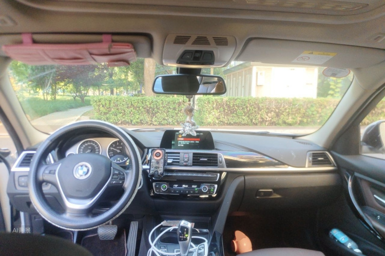 BMW 3 Series 2018 #11 BMW 3 Series 2018 car image #11
