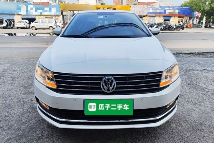 Volkswagen Lavida 2017 car image #3