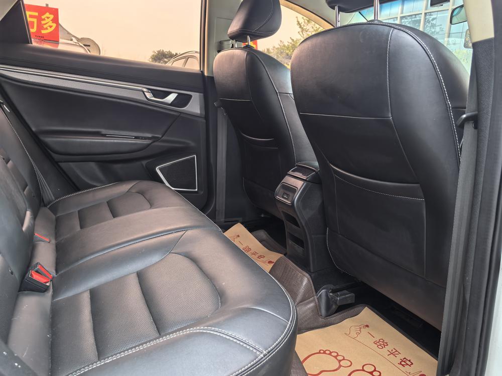 GEELY Emgrand GS 2017 car image #29