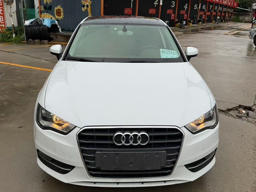 Audi A3 2014 car image #2
