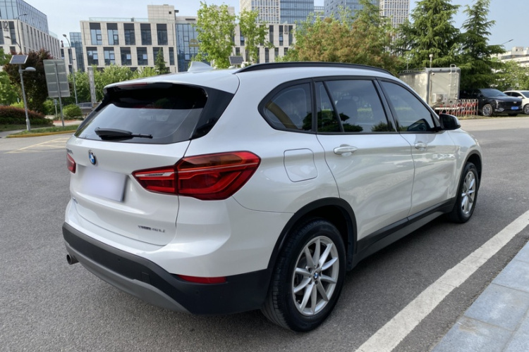 BMW X1 2019 #8 BMW X1 2019 car image #8