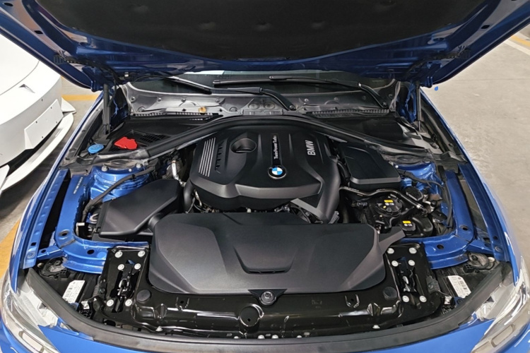 BMW 3 Series 2018 #20 BMW 3 Series 2018 car image #20