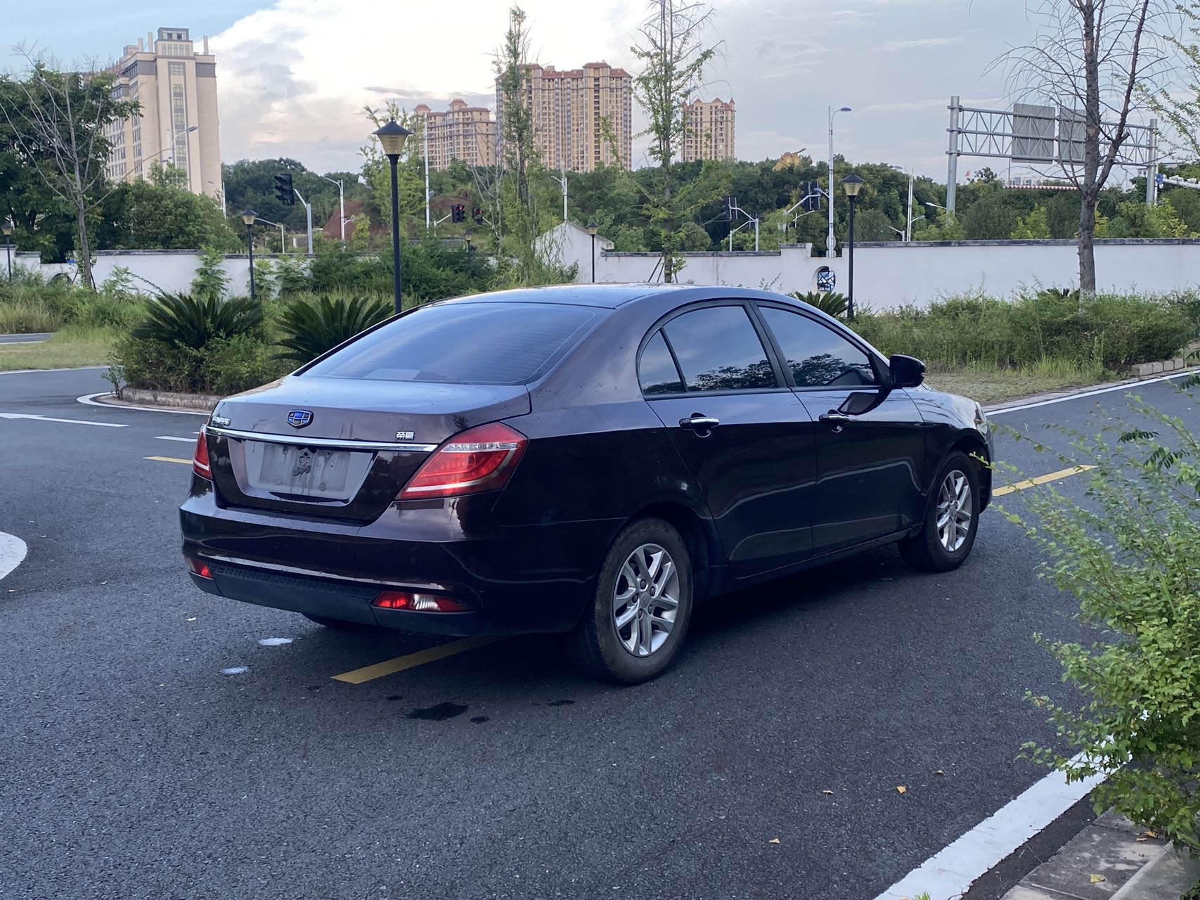 GEELY Emgrand 2016 #9 GEELY Emgrand 2016 car image #9