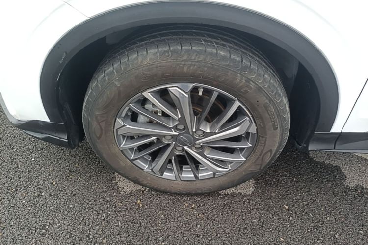 GEELY Coolray 2023 car image #9