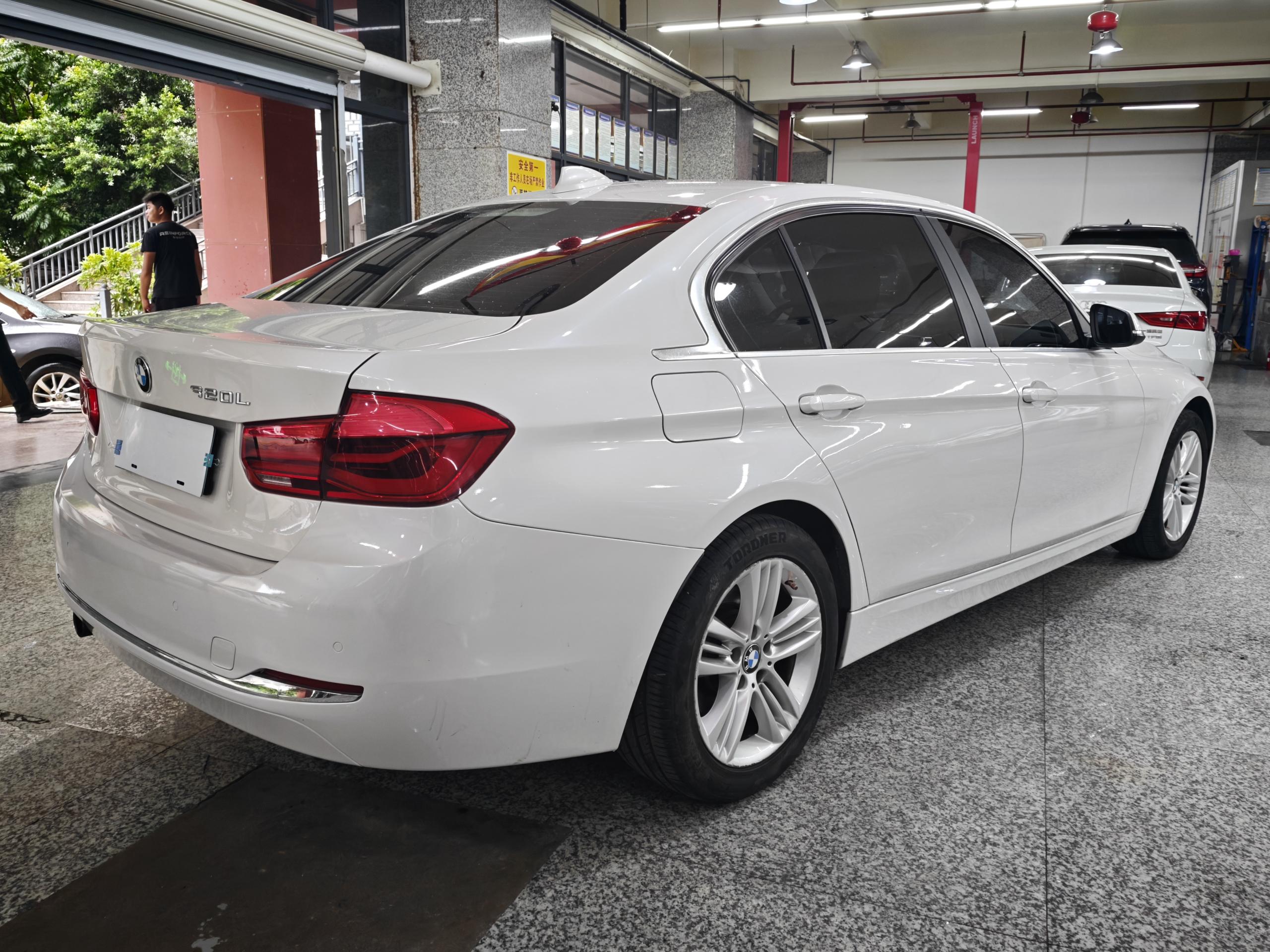 BMW 3 Series 2016 car image #9