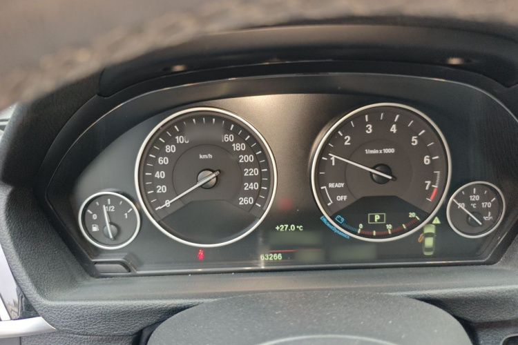 BMW 3 Series 2019 image de voiture #16