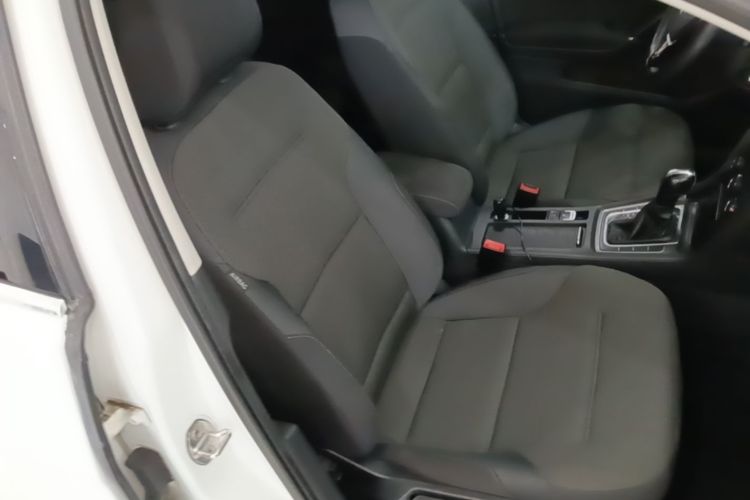 Volkswagen Golf 2016 car image #24
