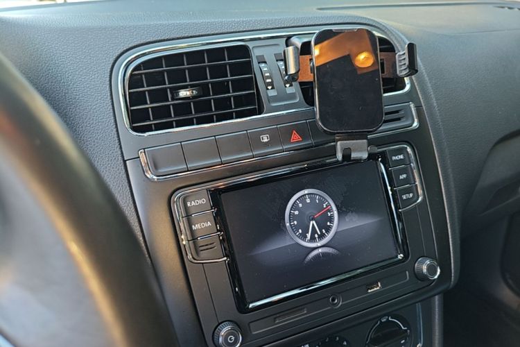 Volkswagen Polo 2017 #13 Volkswagen Polo 2017 car image #13