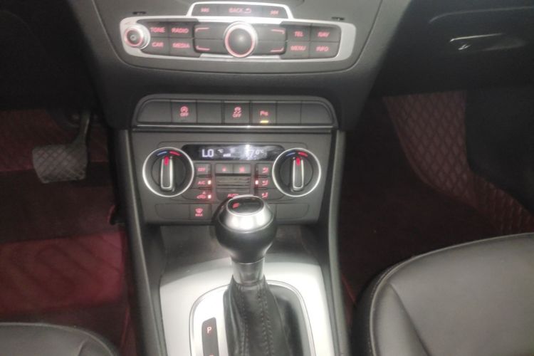 Audi Q3 2017 #14 Audi Q3 2017 car image #14