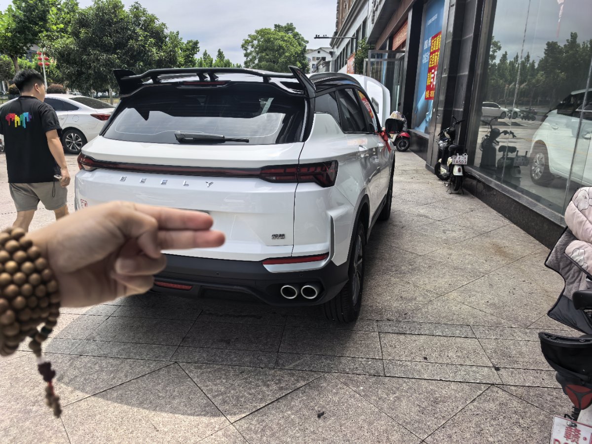GEELY Coolray 2025 car image #2