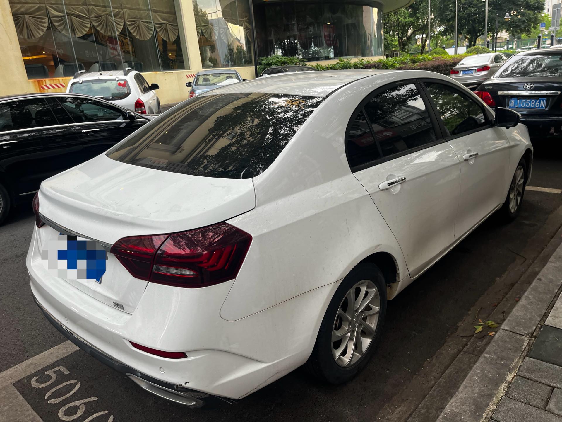 GEELY Emgrand 2022 #9 GEELY Emgrand 2022 image de voiture #9