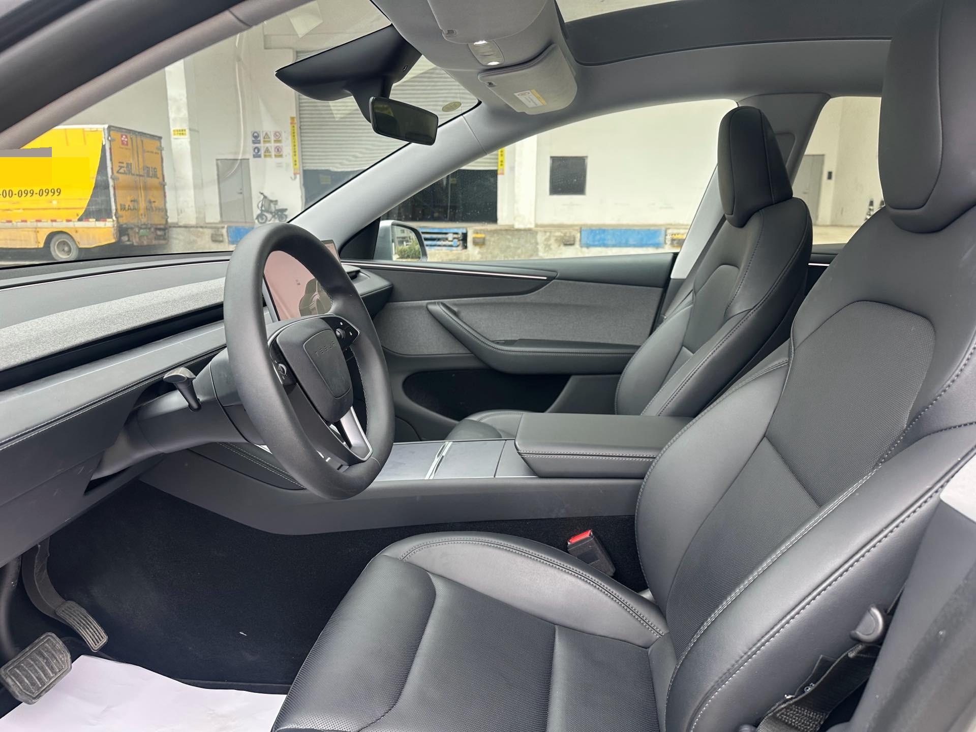 特斯拉 Model Y 2025 汽车图片 #4