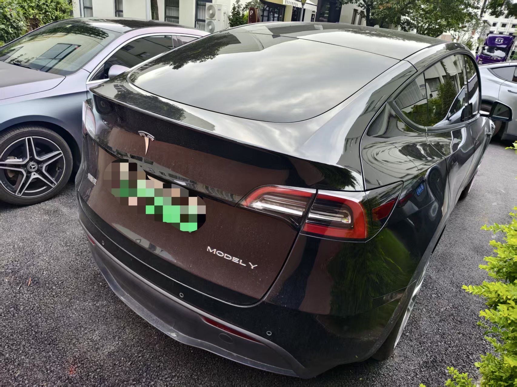 Tesla Model Y 2022 #5 Tesla Model Y 2022 car image #5
