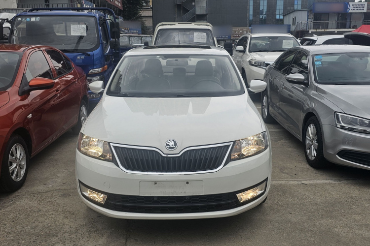 Skoda Rapid 2017 #3 Skoda Rapid 2017 car image #3