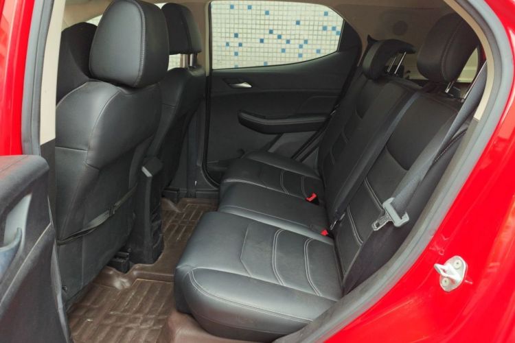 BYD Yuan New Energy 2020 #11 BYD Yuan New Energy 2020 изображение автомобиля #11