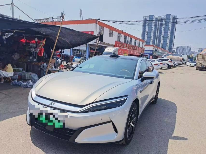 BYD HanL 2025 car image 