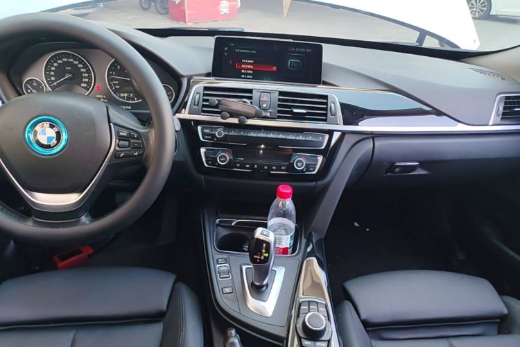 BMW 3 Series GT 2017 #13 BMW 3 Series GT 2017 car image #13