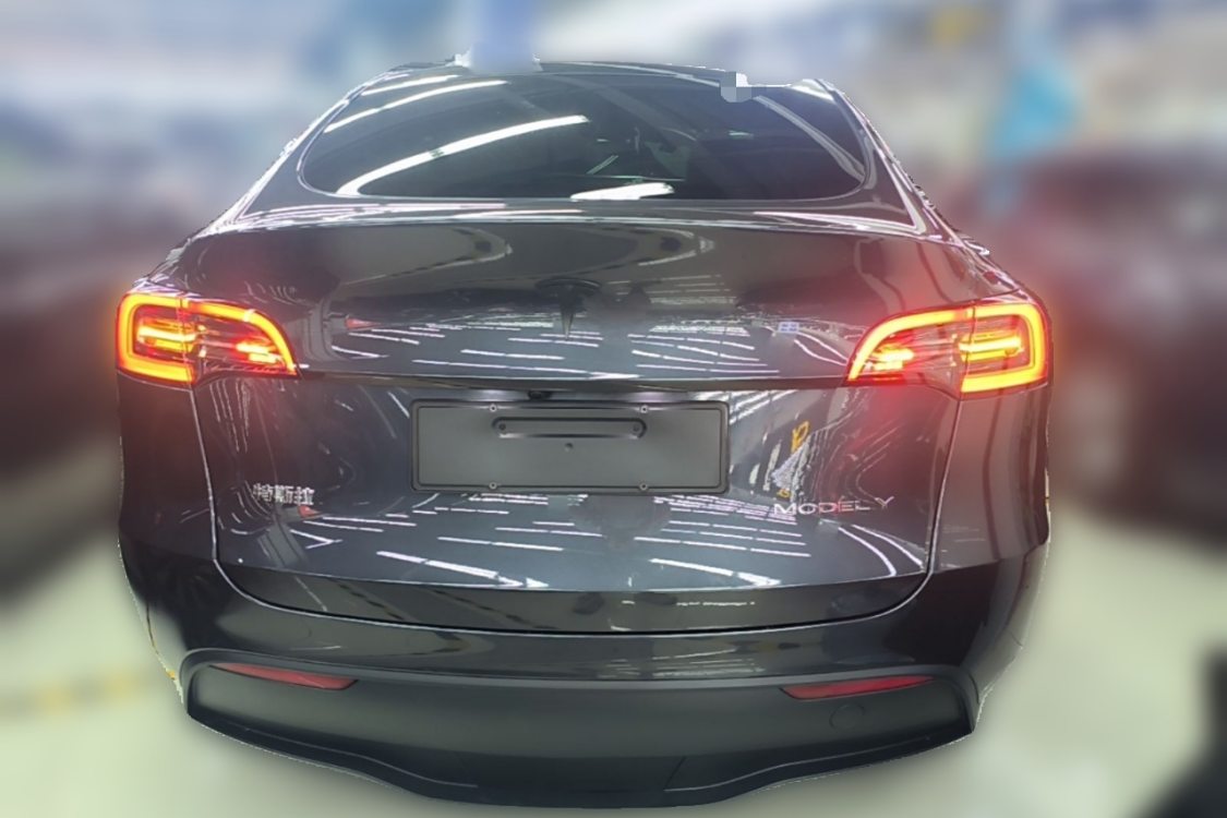 Tesla Model Y 2024 #6 Tesla Model Y 2024 car image #6