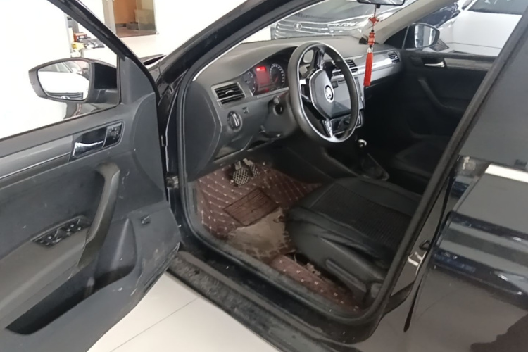 Volkswagen Santana 2020 car image #16