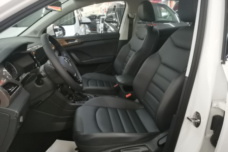 Volkswagen Tharu 2020 #15 Volkswagen Tharu 2020 immagine di auto #15