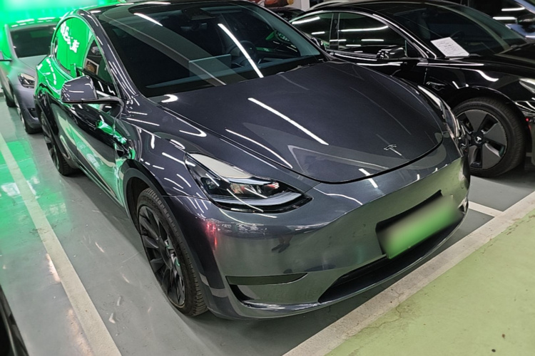 Tesla Model Y 2024 car image #4