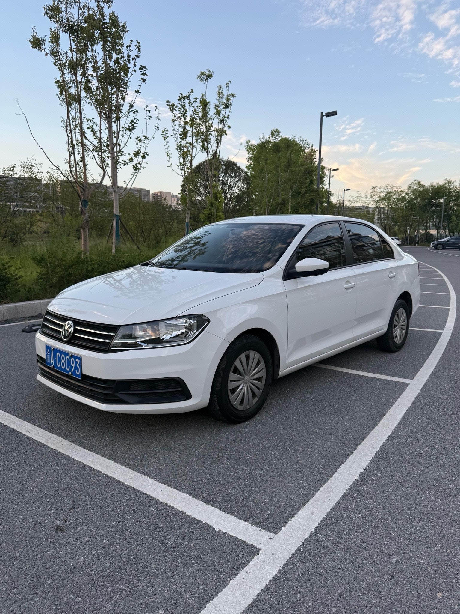 Volkswagen Santana 2019 car image 