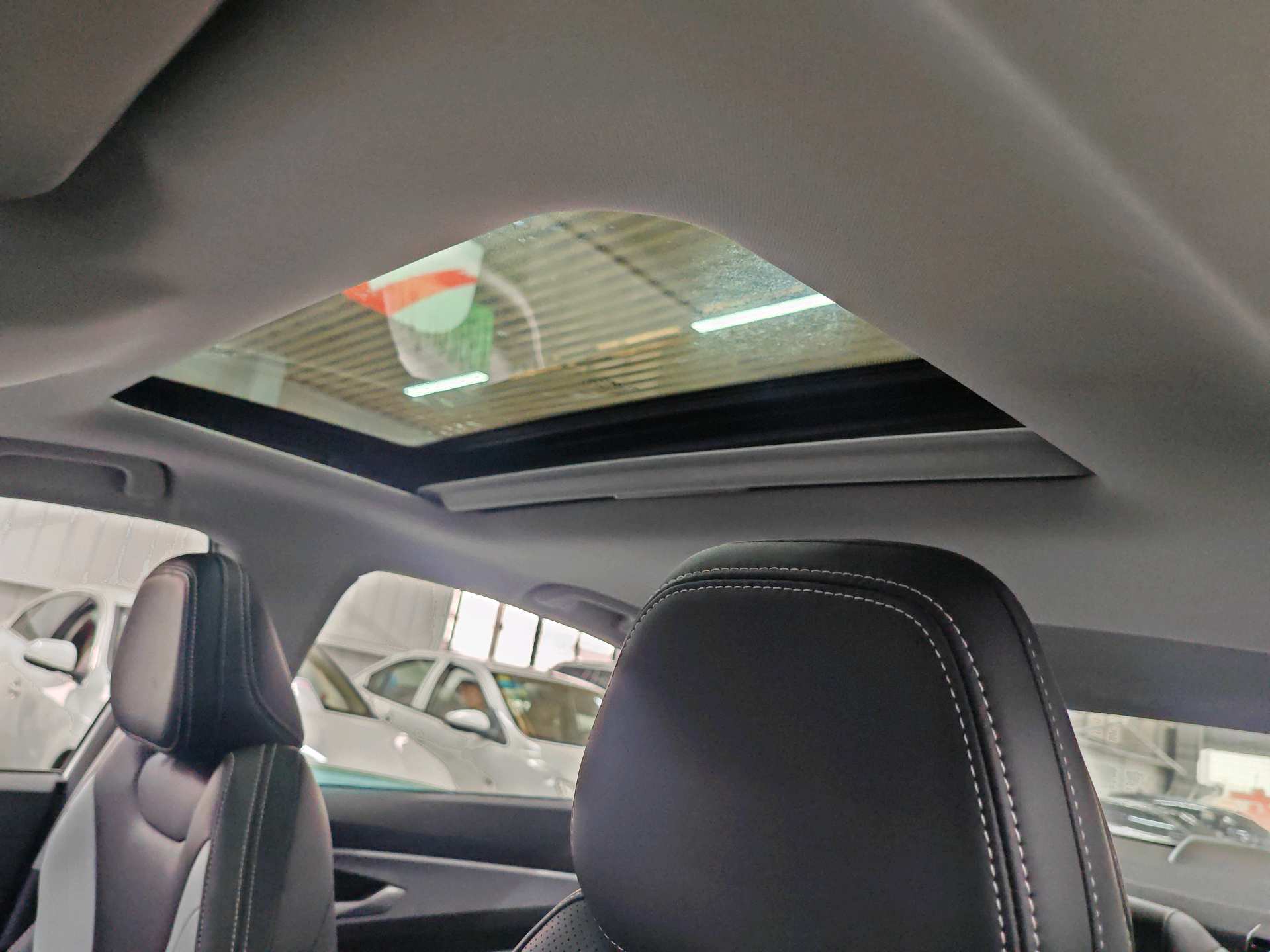 GEELY Binray 2023 image de voiture #4