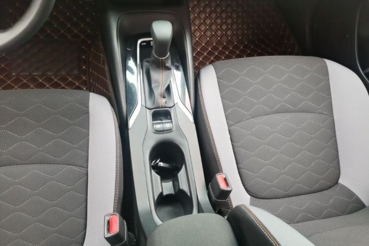 Toyota Corolla 2021 immagine di auto #14
