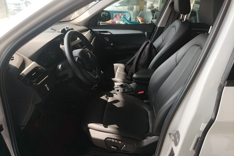 BMW X1 2019 immagine di auto #15