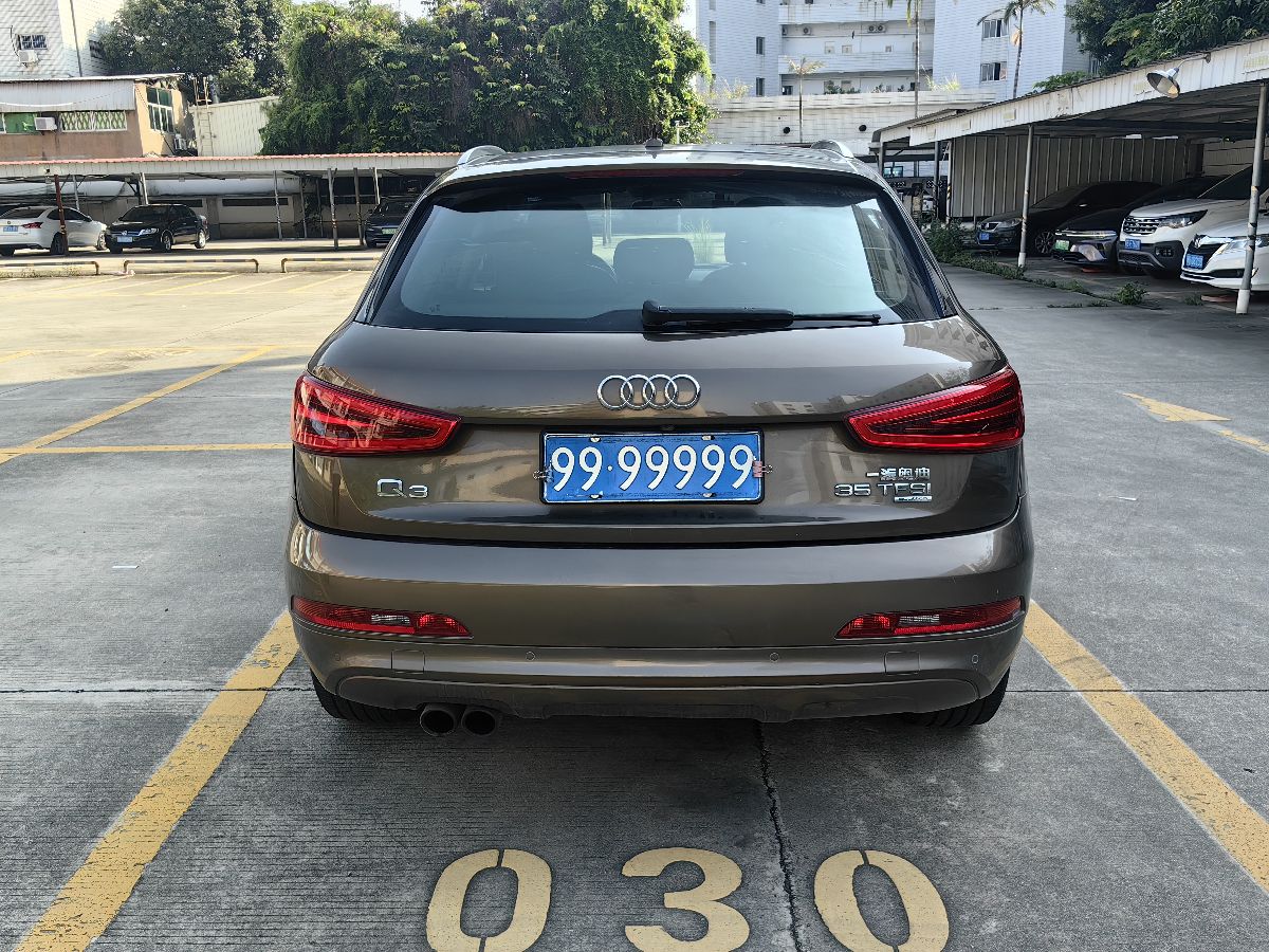 Audi Q3 2013 #5 Audi Q3 2013 car image #5