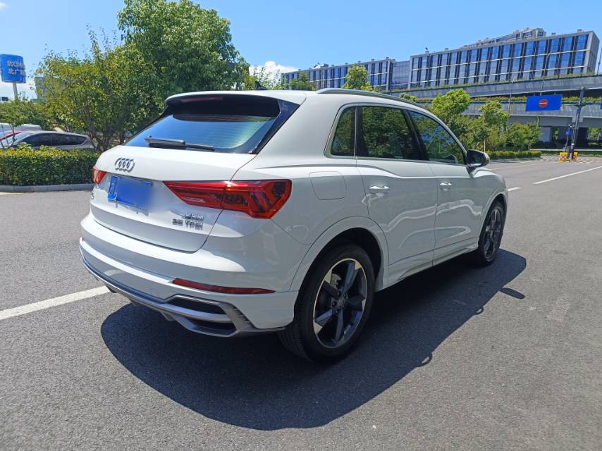 Audi Q3 2020 #4 Audi Q3 2020 car image #4