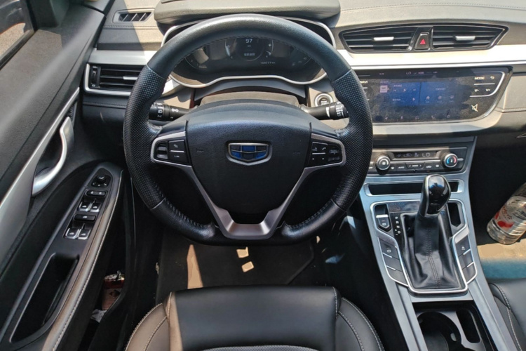 GEELY Emgrand 2018 #12 GEELY Emgrand 2018 car image #12