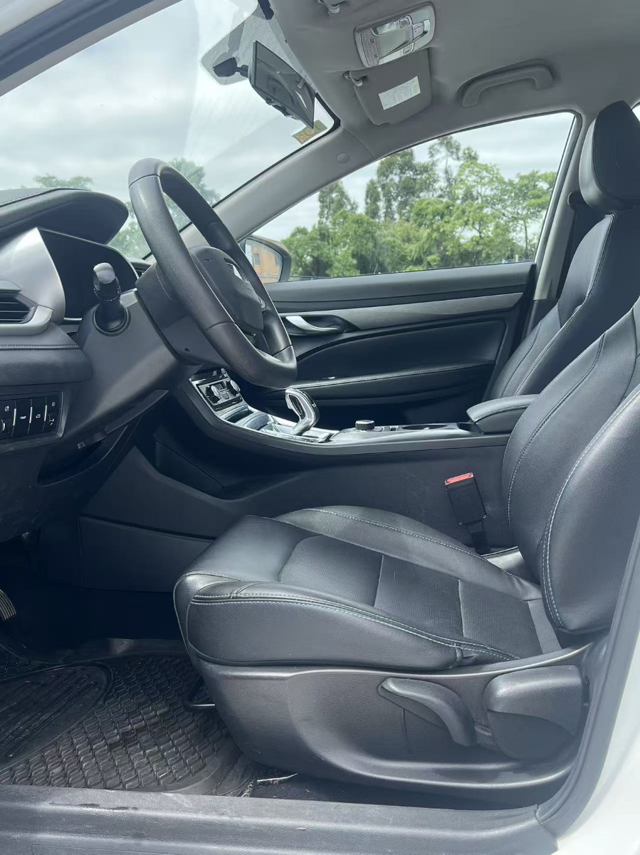 GEELY Emgrand New Energy 2021 #4 GEELY Emgrand New Energy 2021 car image #4