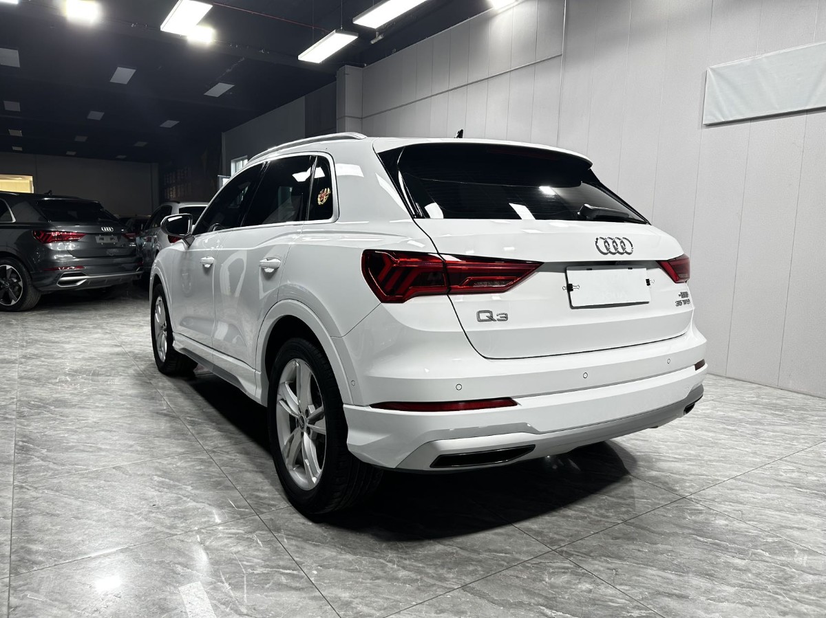 Audi Q3 2022 #9 Audi Q3 2022 car image #9