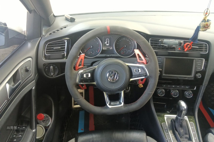 Volkswagen Golf 2017 car image #12