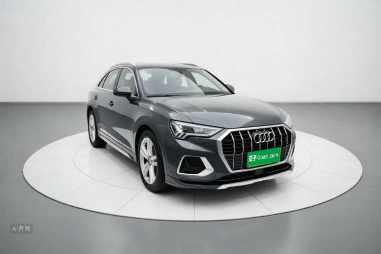 Audi Q3 2020 car image #4