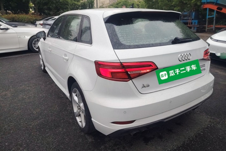 Audi A3 2019 car image #5