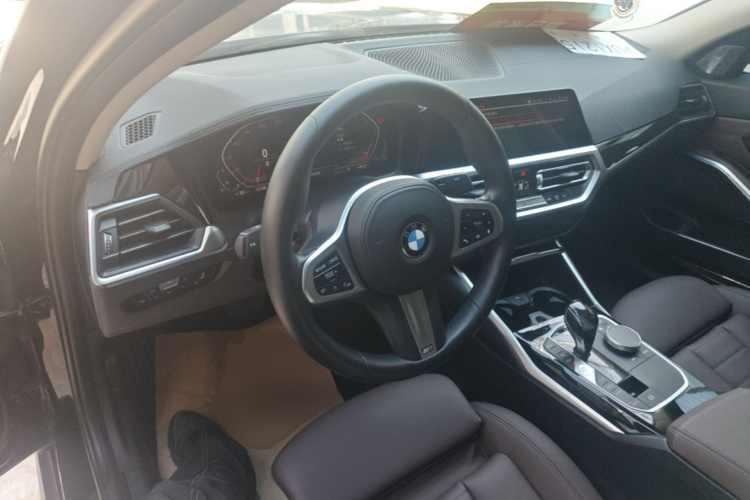 BMW 3 Series 2020 #10 BMW 3 Series 2020 car image #10