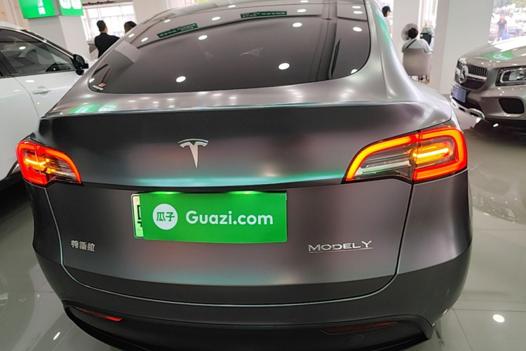 Tesla Model Y 2021 #6 Tesla Model Y 2021 immagine di auto #6