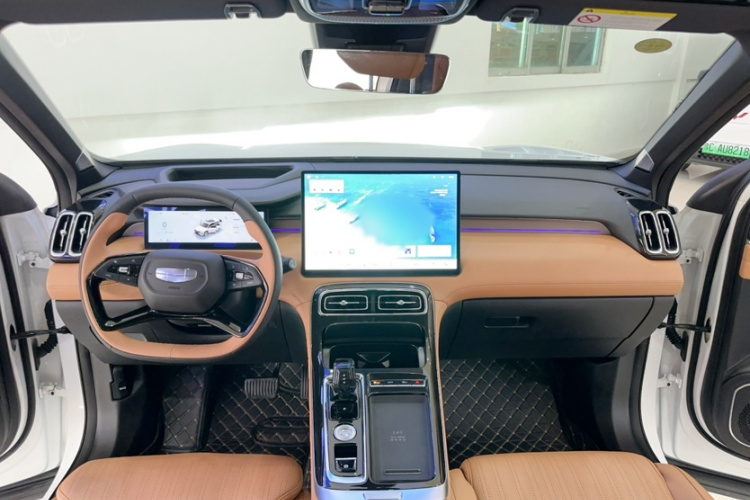 GEELY Boyue L 2025 изображение автомобиля #20