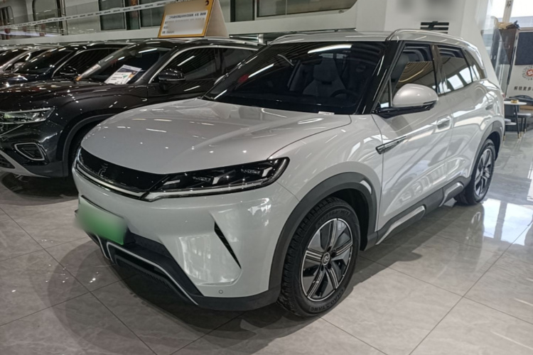 BYD YuanUP 2024 car image #2