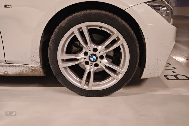 BMW 3 Series 2018 صورة سيارة #9