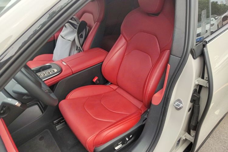 MI SU7 2024 immagine di auto #20