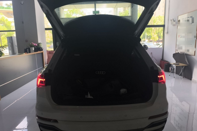 Audi Q3 2020 #19 Audi Q3 2020 car image #19