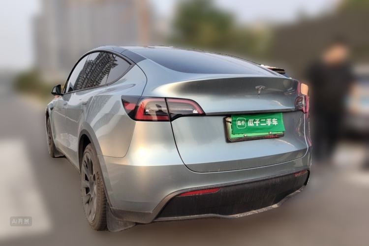 Tesla Model Y 2023 #5 Tesla Model Y 2023 car image #5