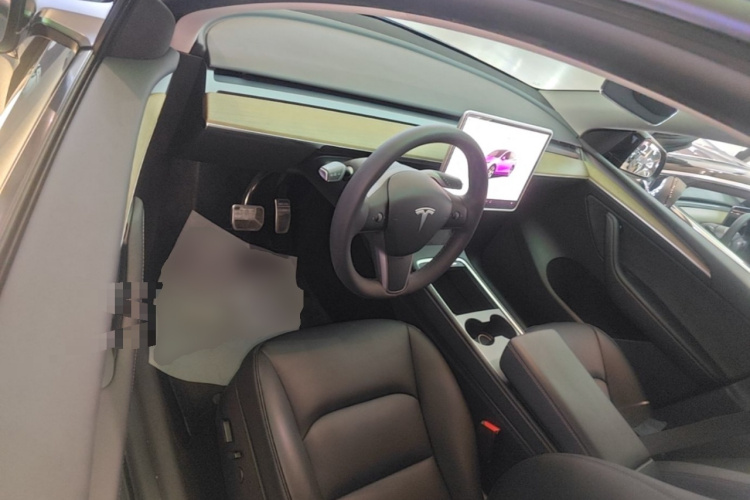 Tesla Model Y 2022 #12 Tesla Model Y 2022 car image #12
