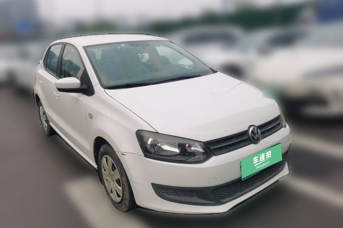 Volkswagen Polo 2013 car image #2