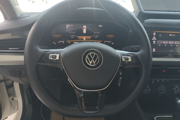 Volkswagen Lavida 2022 car image #11