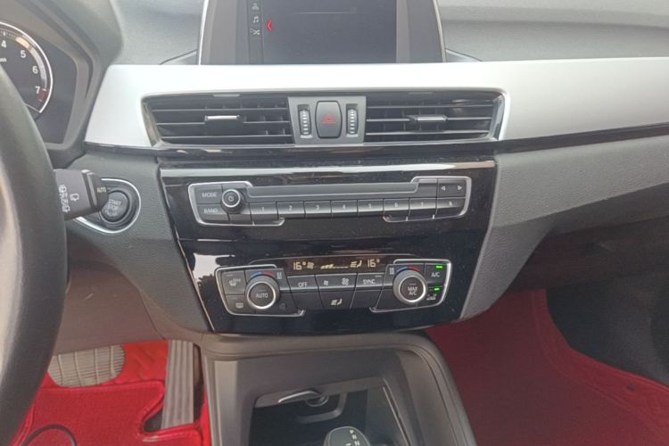 BMW X1 2019 #17 BMW X1 2019 car image #17