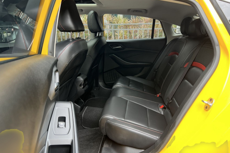 MG 5 2022 image de voiture #17